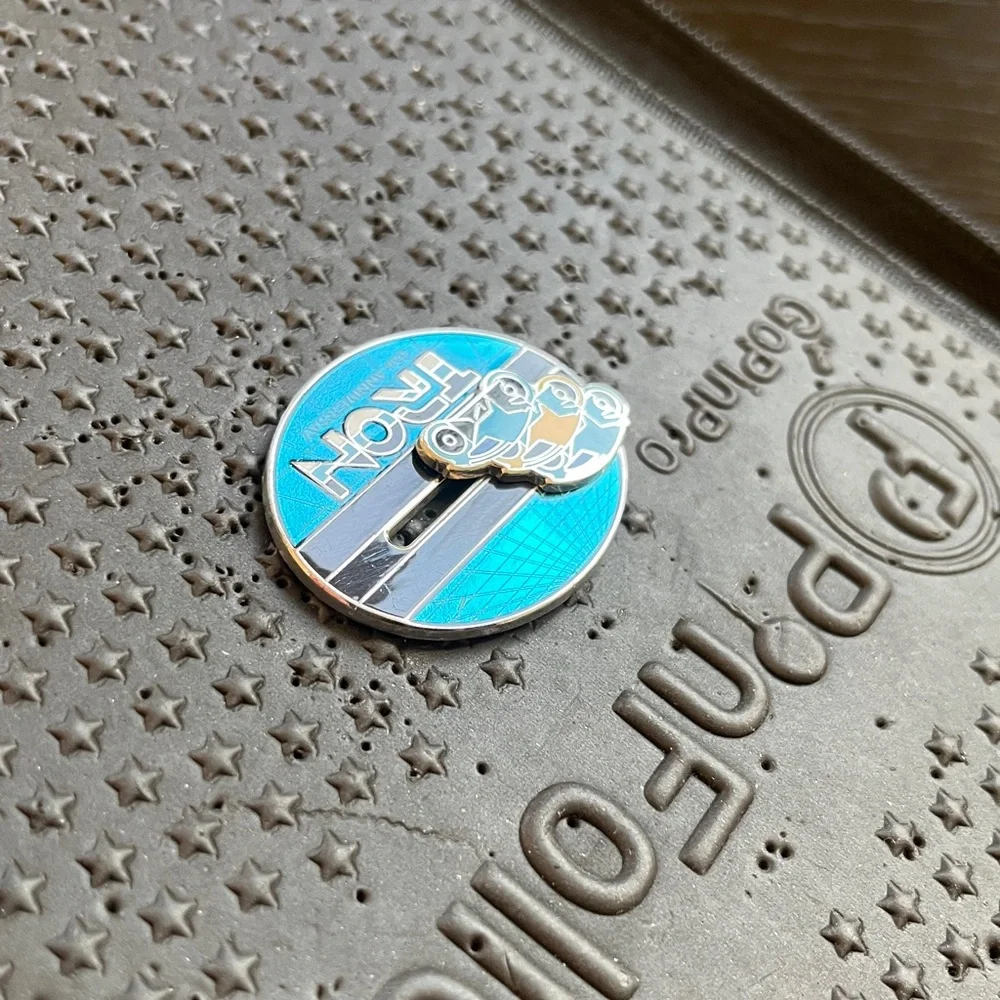 Disney Cast Member Exclusive Tron 35th Anniv. Lightcycle Slider Pin,LE500 (T-21) - Picture 4 of 8